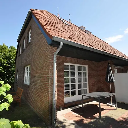 Nr 98 - Fischerstrasse * Carolinensiel
