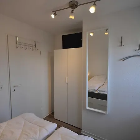 Nr 98 - Fischerstrasse * Carolinensiel